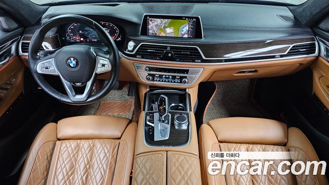 BMW 7 Series (G11) 740Li xDrive Design Pure Excellence 2020 — фото 7