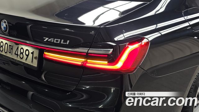 BMW 7 Series (G11) 740Li xDrive Design Pure Excellence 2020 — фото 23