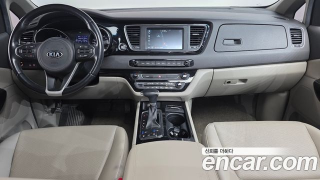 Kia Carnival 9-seater Prestige 2018 — фото 7