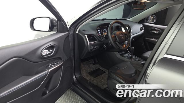 Jeep Cherokee (KL) 2.4 Longitude High AWD 2019 — фото 10