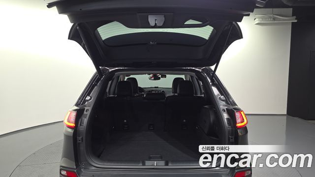 Jeep Cherokee (KL) 2.4 Longitude High AWD 2019 — фото 24