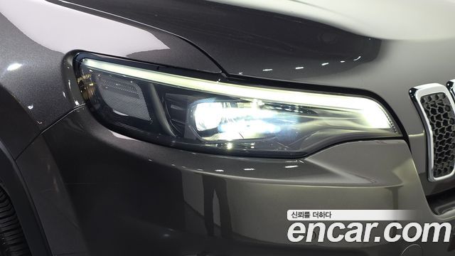 Jeep Cherokee (KL) 2.4 Longitude High AWD 2019 — фото 28
