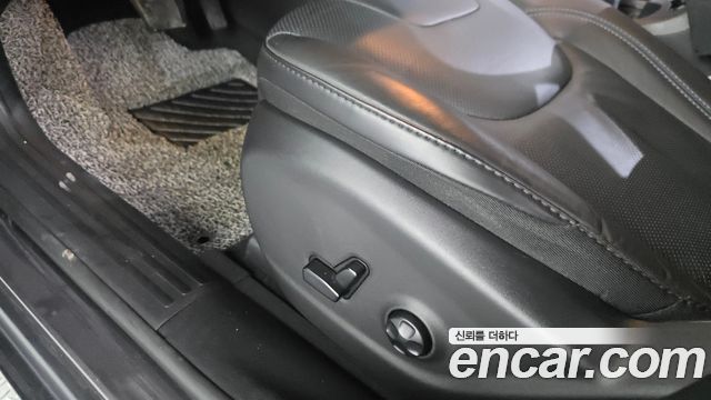 Jeep Cherokee (KL) 2.4 Longitude High AWD 2019 — фото 35