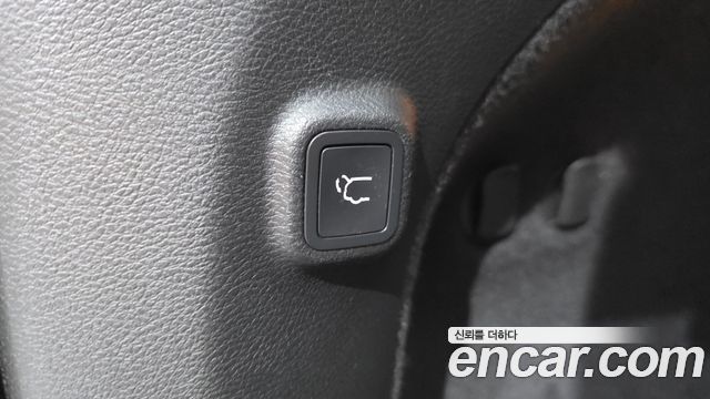 Jeep Cherokee (KL) 2.4 Longitude High AWD 2019 — фото 36