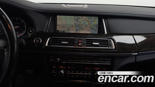 BMW 7 Series (F01) 750Ld xDrive 2015 — фото 14