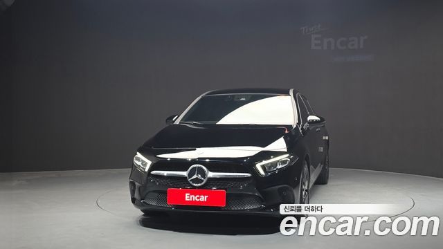 Mercedes-Benz A-Class (W177) A220 Sedan 2023 — фото 3