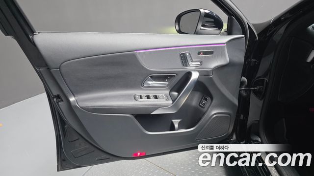 Mercedes-Benz A-Class (W177) A220 Sedan 2023 — фото 24