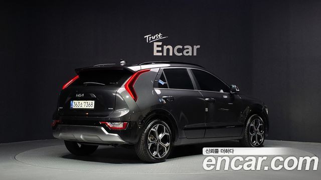 Kia Niro Signature 2022 — фото 2