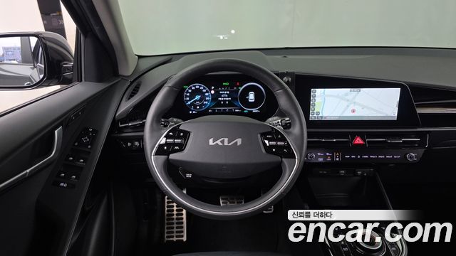 Kia Niro Signature 2022 — фото 13