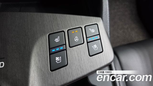 Kia Sportage (V) Gasoline 1.6 Turbo 2WD Signature 2025 — фото 12