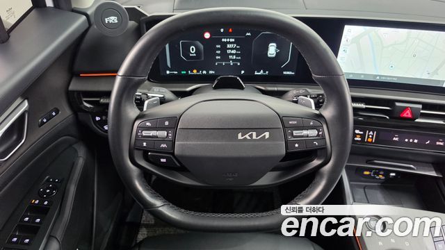 Kia Sportage (V) Gasoline 1.6 Turbo 2WD Signature 2025 — фото 14