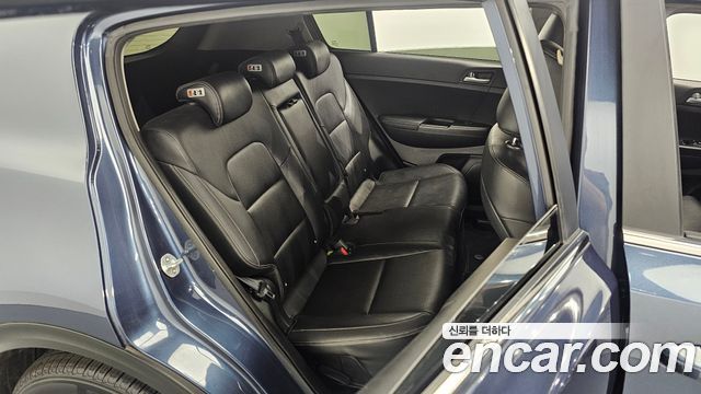 Kia Sportage (IV) Diesel 2WD Prestige 2017 — фото 11