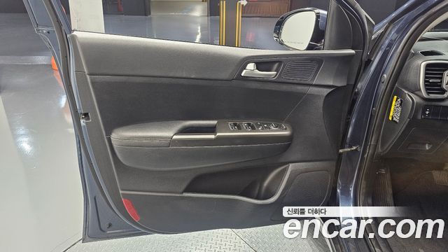 Kia Sportage (IV) Diesel 2WD Prestige 2017 — фото 24
