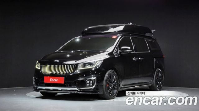Kia Carnival 9-seater Hi-Limousine Noblesse