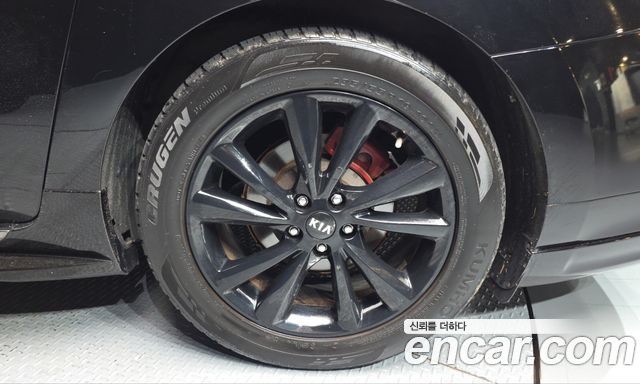 Kia Carnival 9-seater Hi-Limousine Noblesse 2018 — фото 27