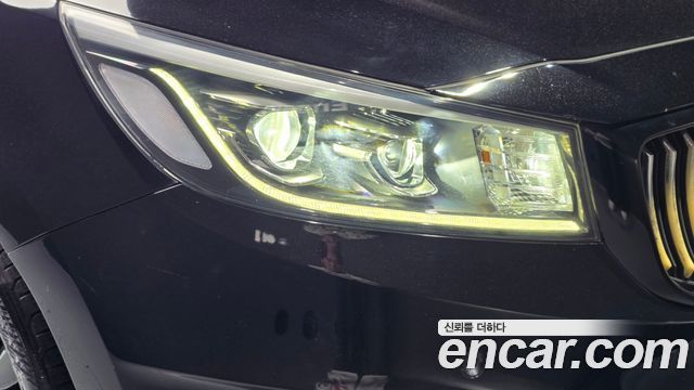 Kia Carnival 9-seater Hi-Limousine Noblesse 2018 — фото 28