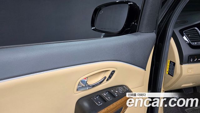 Kia Carnival 9-seater Hi-Limousine Noblesse 2018 — фото 33