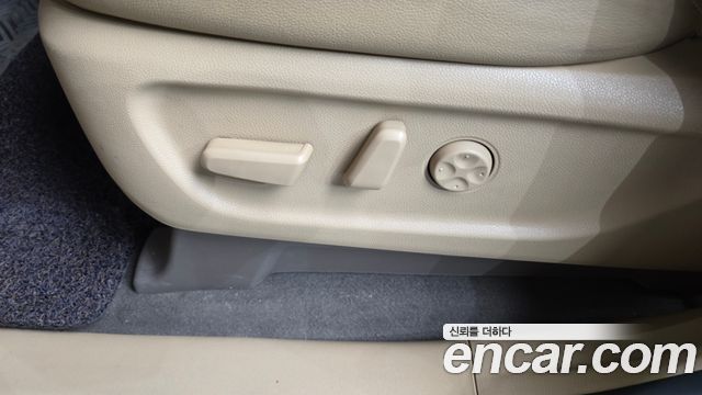 Kia Carnival 9-seater Hi-Limousine Noblesse 2018 — фото 37