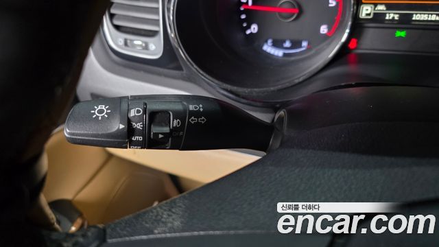 Kia Carnival 9-seater Hi-Limousine Noblesse 2018 — фото 38