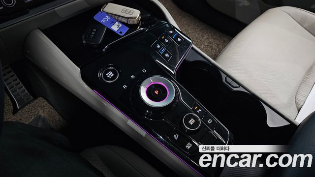 Kia Sportage Hybrid (V) Signature 2WD 2023 — фото 9