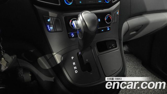 Hyundai Grand Starex Van 3-Seater Smart 2019 — фото 9