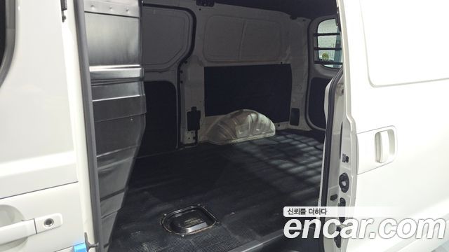 Hyundai Grand Starex Van 3-Seater Smart 2019 — фото 26