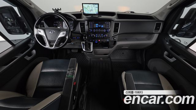 Hyundai Solati 15-seater Luxury 2018 — фото 7