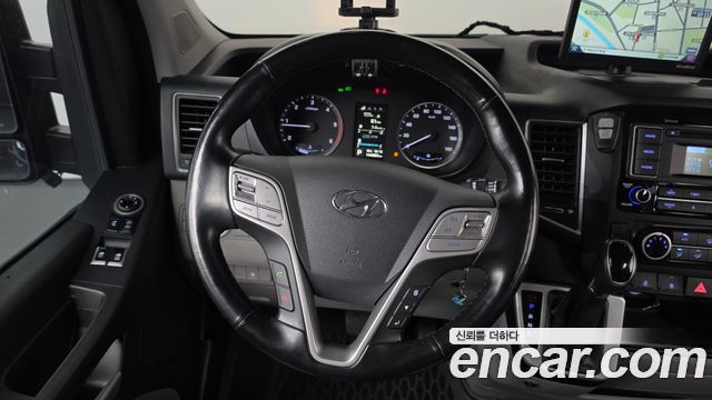 Hyundai Solati 15-seater Luxury 2018 — фото 13