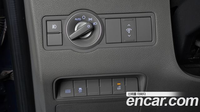 Hyundai Solati 15-seater Luxury 2018 — фото 20