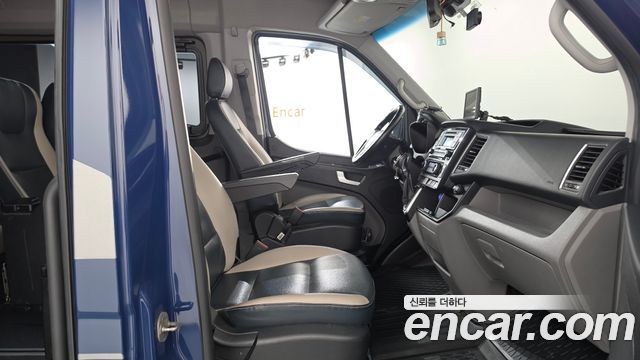 Hyundai Solati 15-seater Luxury 2018 — фото 26