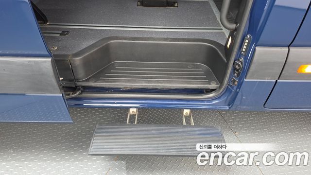 Hyundai Solati 15-seater Luxury 2018 — фото 29