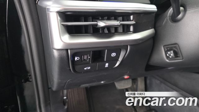 Hyundai Grandeur (GN7) 3.5 LPG 2WD (Taxi) Deluxe 2023 — фото 16