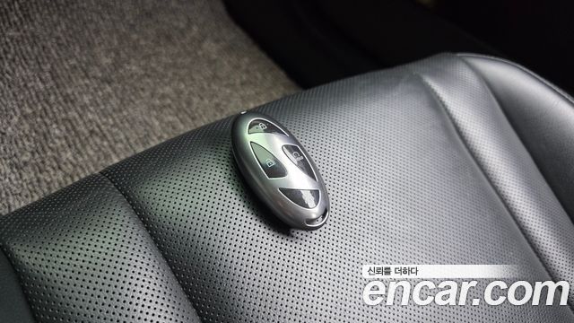 Hyundai Grandeur (GN7) 3.5 LPG 2WD (Taxi) Deluxe 2023 — фото 29