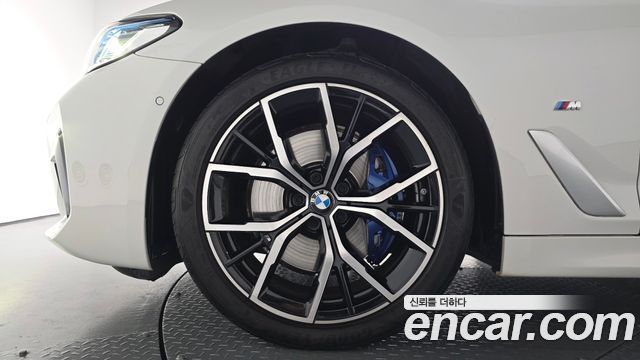 BMW 5 Series (G30) 530i xDrive M Sport Package 2023 — фото 5