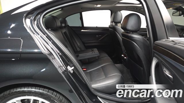 BMW 5 Series (F10) 528i 2015 — фото 11