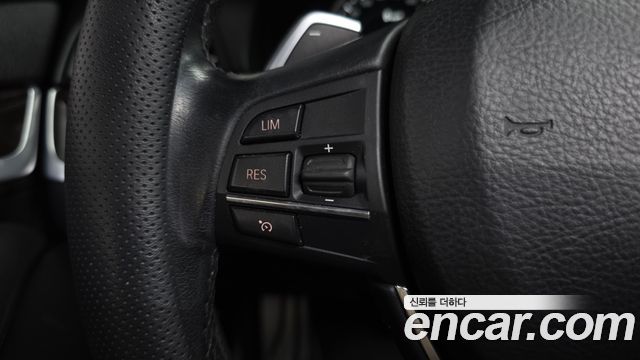 BMW 5 Series (F10) 528i 2015 — фото 33
