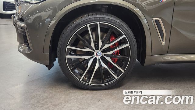 BMW X5 (G05) M50i 2023 — фото 5