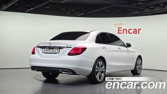 Mercedes-Benz C-Class (W205) C220 d 4MATIC 2020 — фото 2