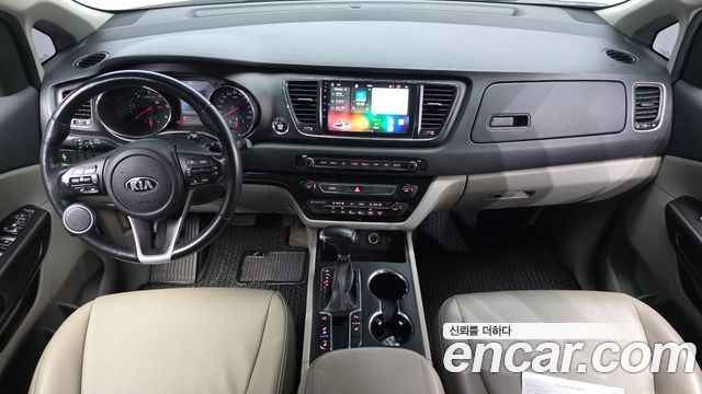 Kia Carnival 9-Seater Luxury 2019 — фото 7