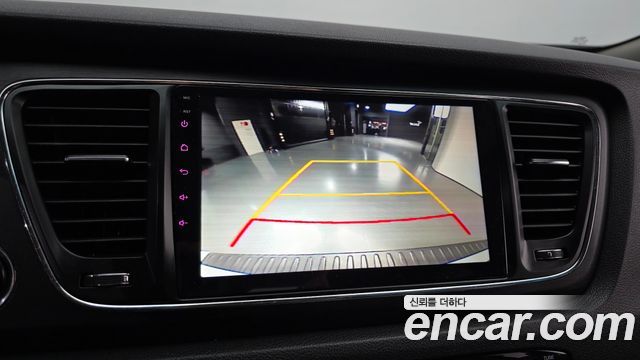 Kia Carnival 9-Seater Luxury 2019 — фото 16
