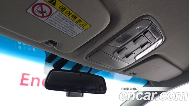Kia Carnival 9-Seater Luxury 2019 — фото 18