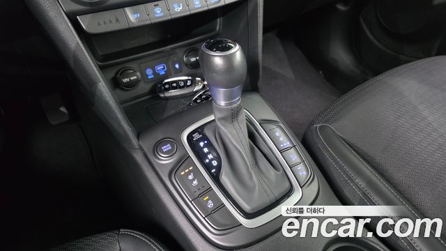 Hyundai Kona 1.6 Turbo 2WD Premium 2018 — фото 9