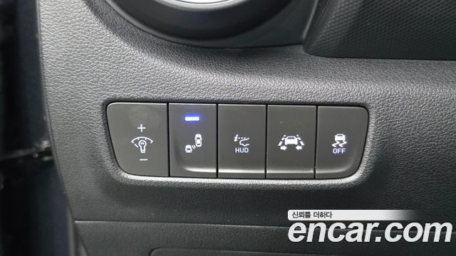 Hyundai Kona 1.6 Turbo 2WD Premium 2018 — фото 20