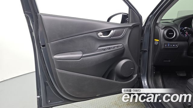 Hyundai Kona 1.6 Turbo 2WD Premium 2018 — фото 24