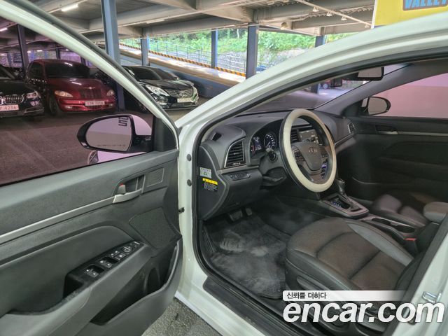 Hyundai Avante (AD) 1.6 GDI Modern special 2016 — фото 15