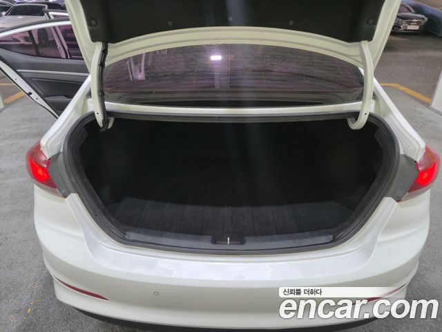 Hyundai Avante (AD) 1.6 GDI Modern special 2016 — фото 17