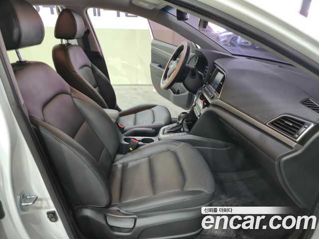 Hyundai Avante (AD) 1.6 GDI Modern special 2016 — фото 20