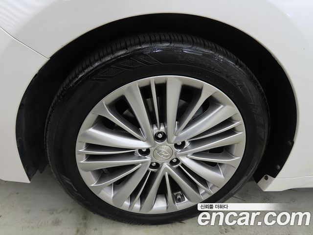 Hyundai Aslan G330 Premium 2015 — фото 24