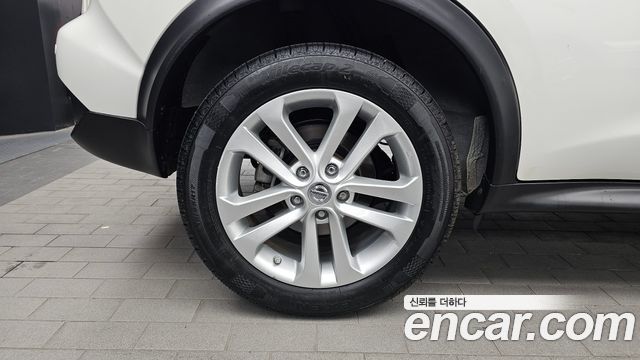 Nissan Juke 1.6 SV F15 2015 — фото 5