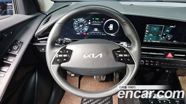 Kia Niro EV Earth 2024 — фото 13